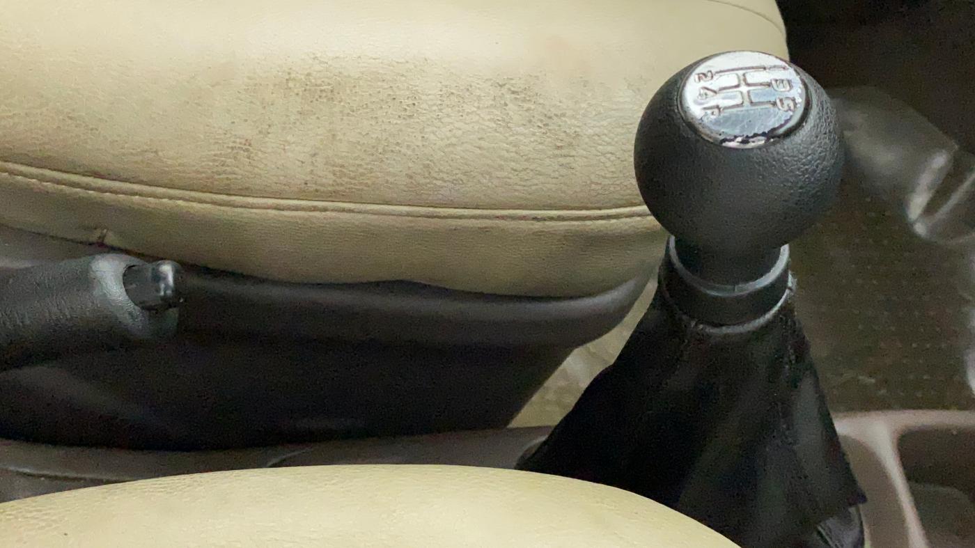 2013 Maruti Zen Estilo LXI, Petrol, Manual, 52,164 km, Gear Lever