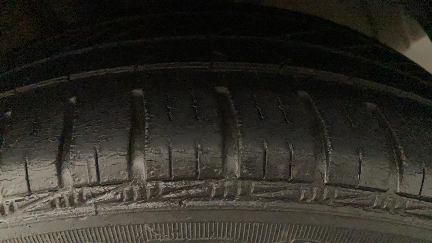2014 Hyundai Grand i10 ASTA AT 1.2 KAPPA VTVT, Petrol, Automatic, 82,034 km, Left Rear Tyre Tread