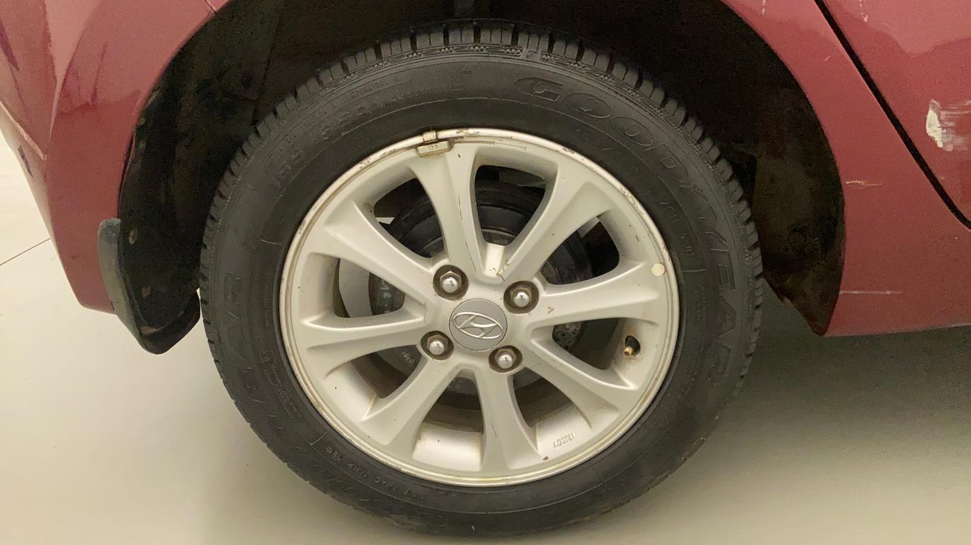 2014 Hyundai Grand i10 ASTA AT 1.2 KAPPA VTVT, Petrol, Automatic, 82,034 km, Right Rear Wheel