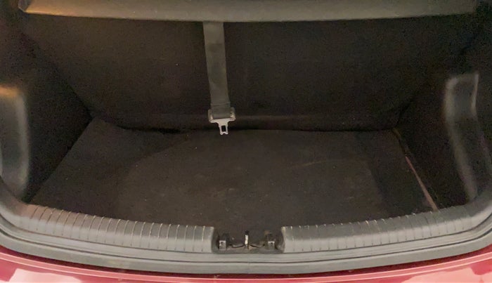 2014 Hyundai Grand i10 ASTA AT 1.2 KAPPA VTVT, Petrol, Automatic, 82,034 km, Boot Inside