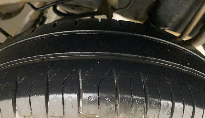 2014 Datsun Go T, Petrol, Manual, 59,457 km, Left Rear Tyre Tread