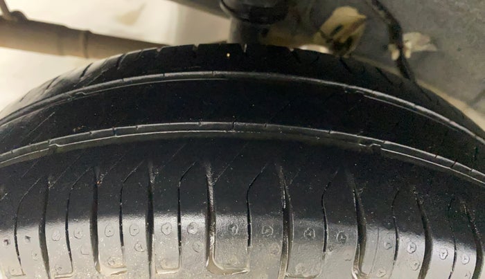 2014 Datsun Go T, Petrol, Manual, 59,457 km, Right Rear Tyre Tread