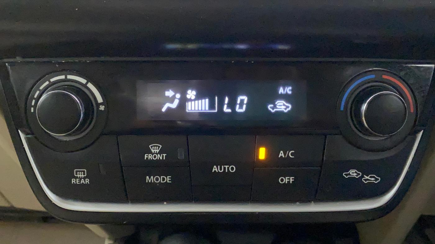 2022 Maruti Dzire ZXI CNG, CNG, Manual, 16,696 km, Automatic Climate Control