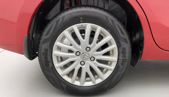 2022 Maruti Dzire ZXI CNG, CNG, Manual, 16,696 km, Right Rear Wheel
