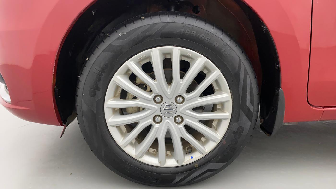 2022 Maruti Dzire ZXI CNG, CNG, Manual, 16,696 km, Left Front Wheel