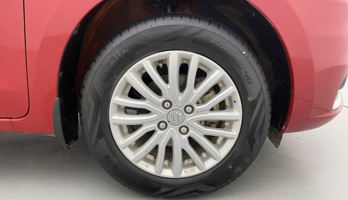 2022 Maruti Dzire ZXI CNG, CNG, Manual, 16,696 km, Right Front Wheel