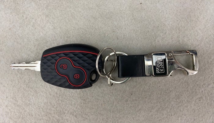 2013 Nissan Terrano XL (P), Petrol, Manual, 40,047 km, Key Close Up