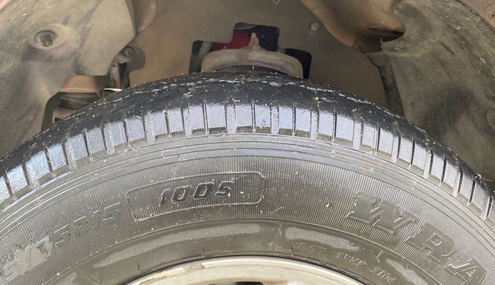 2015 Mahindra TUV300 T8, Diesel, Manual, 70,354 km, Left Front Tyre Tread