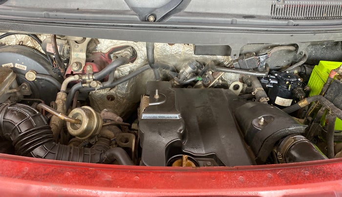 2015 Mahindra TUV300 T8, Diesel, Manual, 70,354 km, Engine View