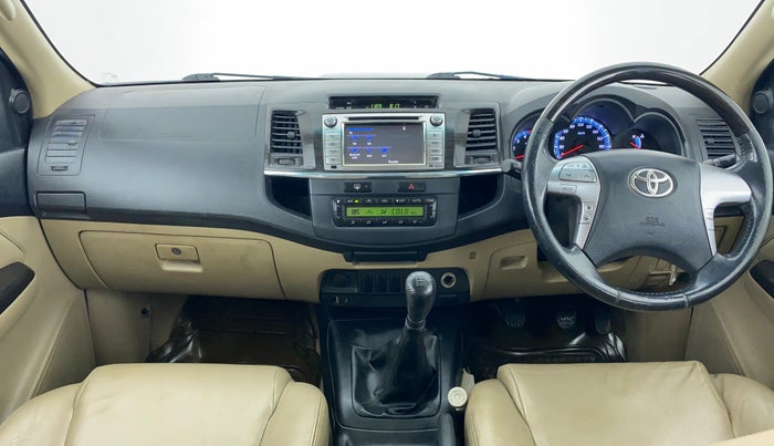 2014 Toyota Fortuner 3.0 4X2 MT, Diesel, Manual, 91,733 km, Dashboard