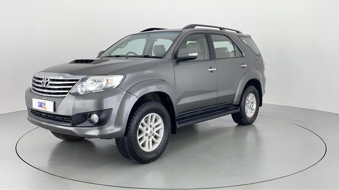2014 Toyota Fortuner 3.0 4X2 MT, Diesel, Manual, 91,733 km, Left Front Diagonal