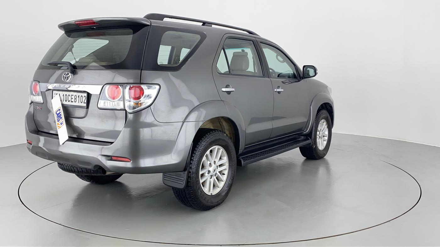 2014 Toyota Fortuner 3.0 4X2 MT, Diesel, Manual, 91,733 km, Right Back Diagonal