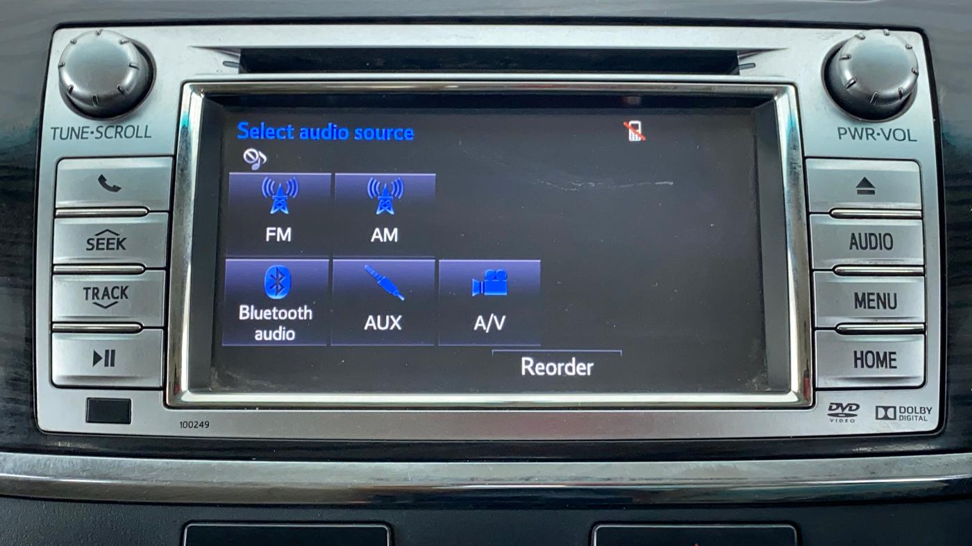 2014 Toyota Fortuner 3.0 4X2 MT, Diesel, Manual, 91,733 km, Infotainment System
