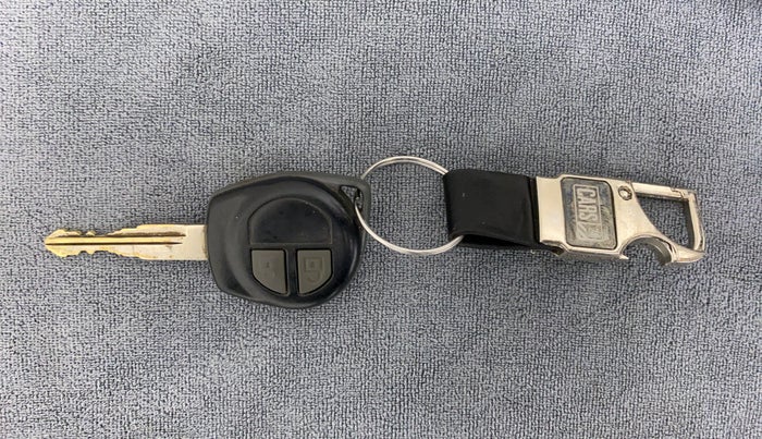 2013 Maruti Swift Dzire VDI, Diesel, Manual, 69,656 km, Key Close Up