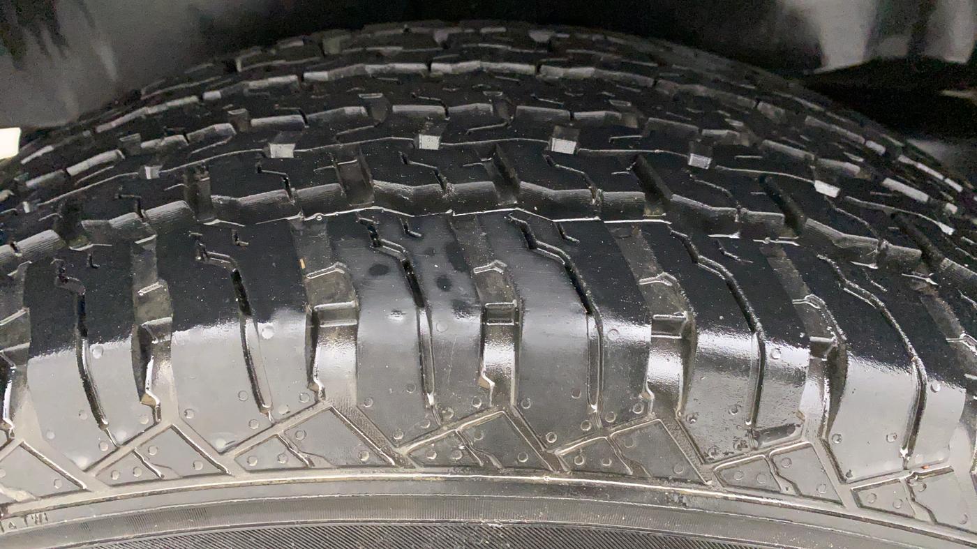 2021 Mahindra Thar LX PETROL HT 4WD AT, Petrol, Automatic, 9,713 km, Right Rear Tyre Tread
