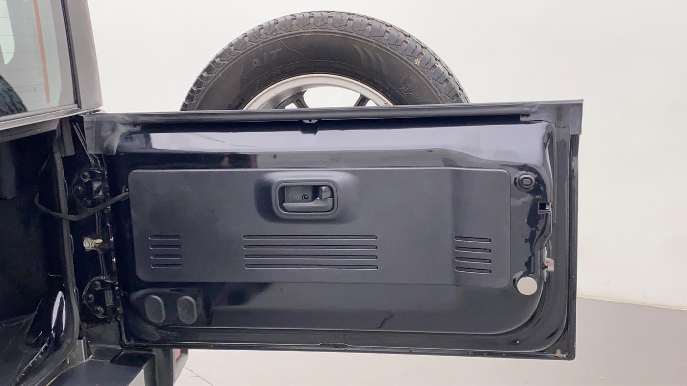2021 Mahindra Thar LX PETROL HT 4WD AT, Petrol, Automatic, 9,713 km, Boot Door Open