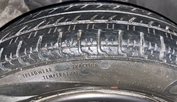 2019 Renault Kwid RXT 1.0 (O), Petrol, Manual, 82,935 km, Right Front Tyre Tread