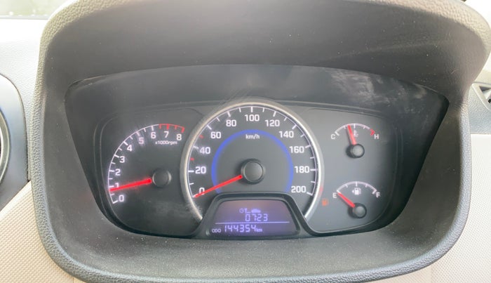 2015 Hyundai Grand i10 SPORTZ 1.2 KAPPA VTVT, Petrol, Manual, 1,44,319 km, Odometer Image