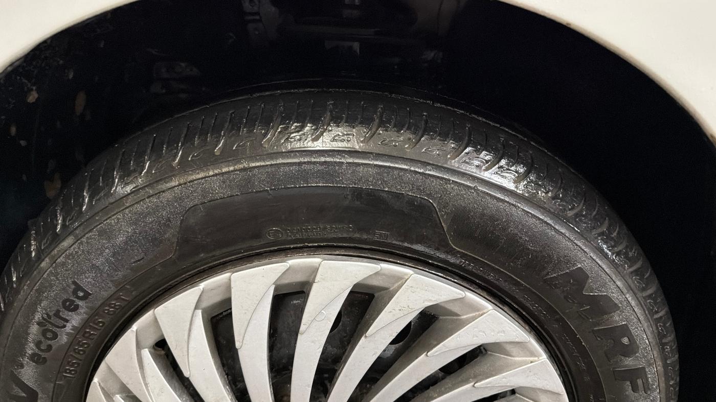 2018 Toyota YARIS G MT, Petrol, Manual, 52,666 km, Left Front Tyre Tread