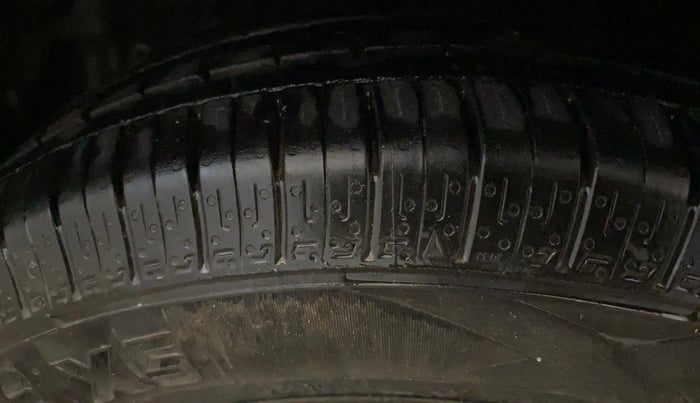 2020 Hyundai GRAND I10 NIOS SPORTZ 1.2 KAPPA VTVT, Petrol, Manual, 49,634 km, Left Front Tyre Tread