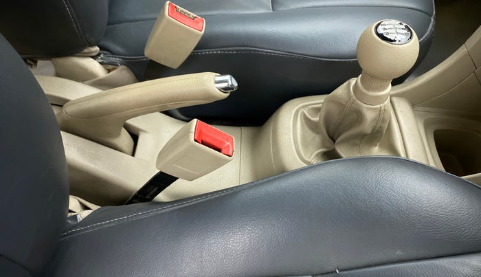 2013 Maruti Swift Dzire VXI, Petrol, Manual, 38,523 km, Gear Lever