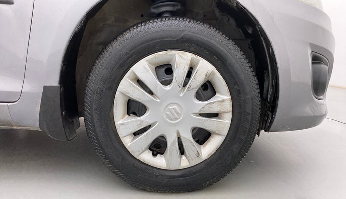 2013 Maruti Swift Dzire VXI, Petrol, Manual, 38,523 km, Right Front Wheel