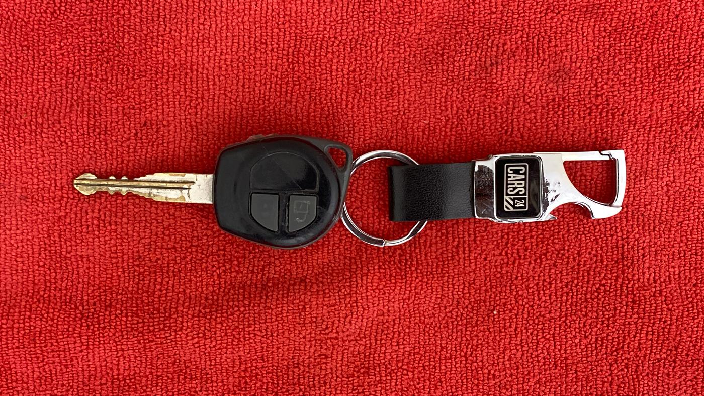 2013 Maruti Swift Dzire VXI, Petrol, Manual, 38,523 km, Key Close Up