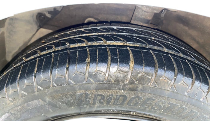 2019 Hyundai Xcent S 1.2, Petrol, Manual, 33,914 km, Left Front Tyre Tread