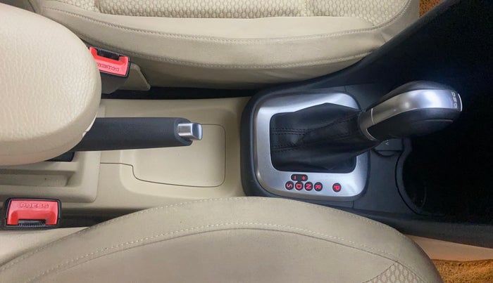 2017 Volkswagen Ameo HIGHLINE PLUS 1.5L AT 16 ALLOY, Diesel, Automatic, 71,356 km, Gear Lever