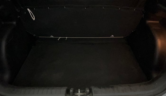 2021 Hyundai VENUE S 1.2, Petrol, Manual, 11,356 km, Boot Inside