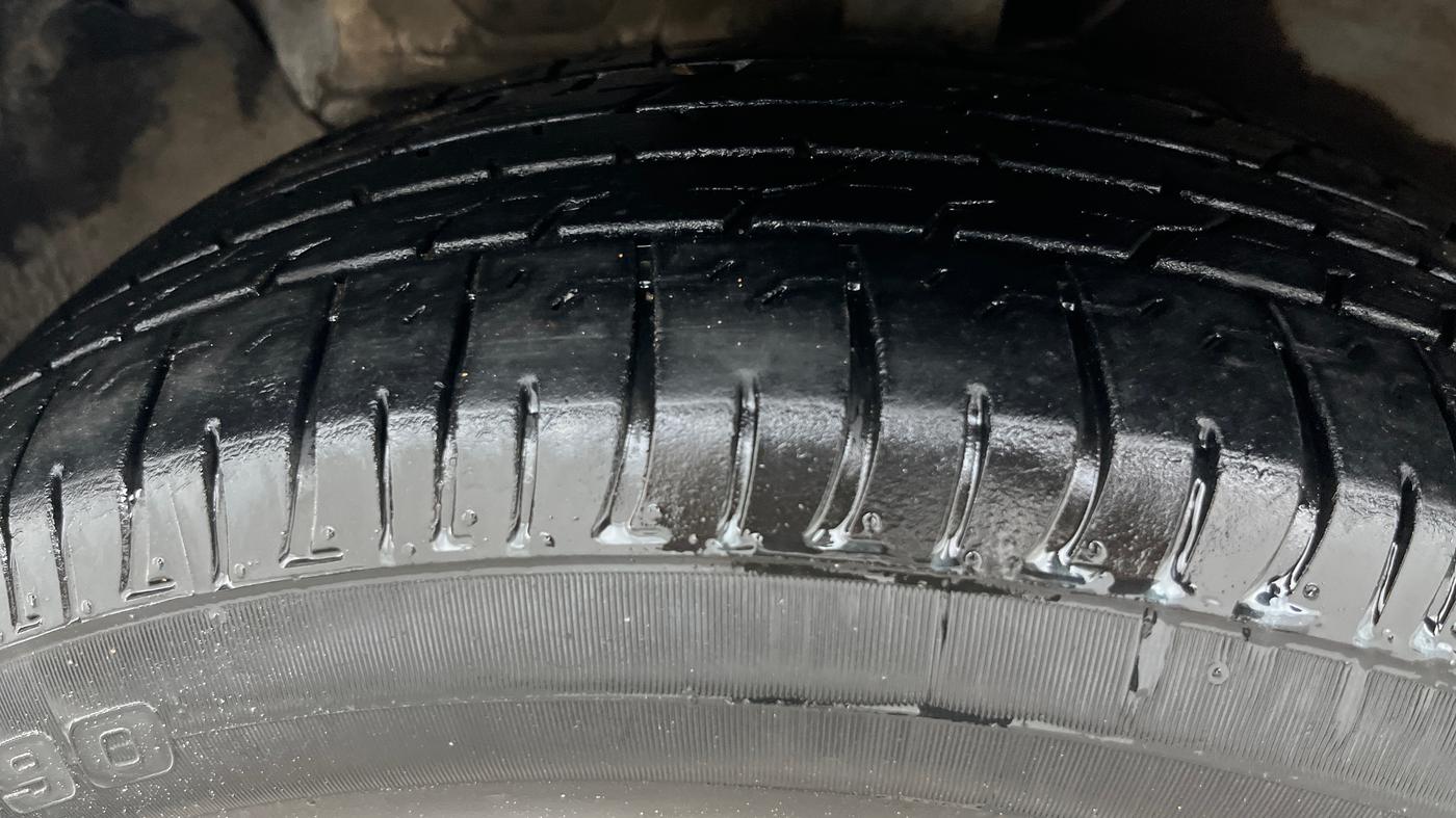 2016 Hyundai Creta SX PLUS 1.6 PETROL, Petrol, Manual, 67,037 km, Left Front Tyre Tread