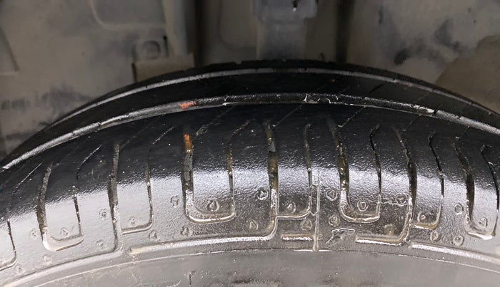 2019 Renault Kwid CLIMBER 1.0 AMT, Petrol, Automatic, 71,238 km, Left Front Tyre Tread