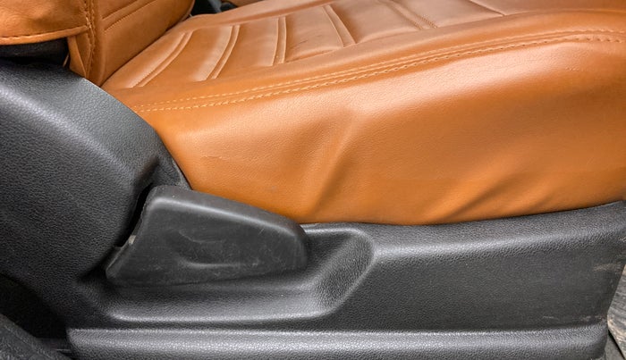 2019 Renault Kwid CLIMBER 1.0 AMT, Petrol, Automatic, 71,238 km, Driver Side Adjustment Panel