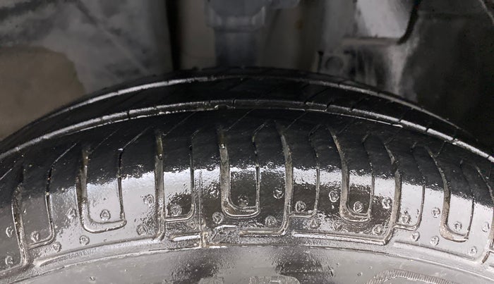 2019 Renault Kwid CLIMBER 1.0 AMT, Petrol, Automatic, 71,238 km, Right Front Tyre Tread
