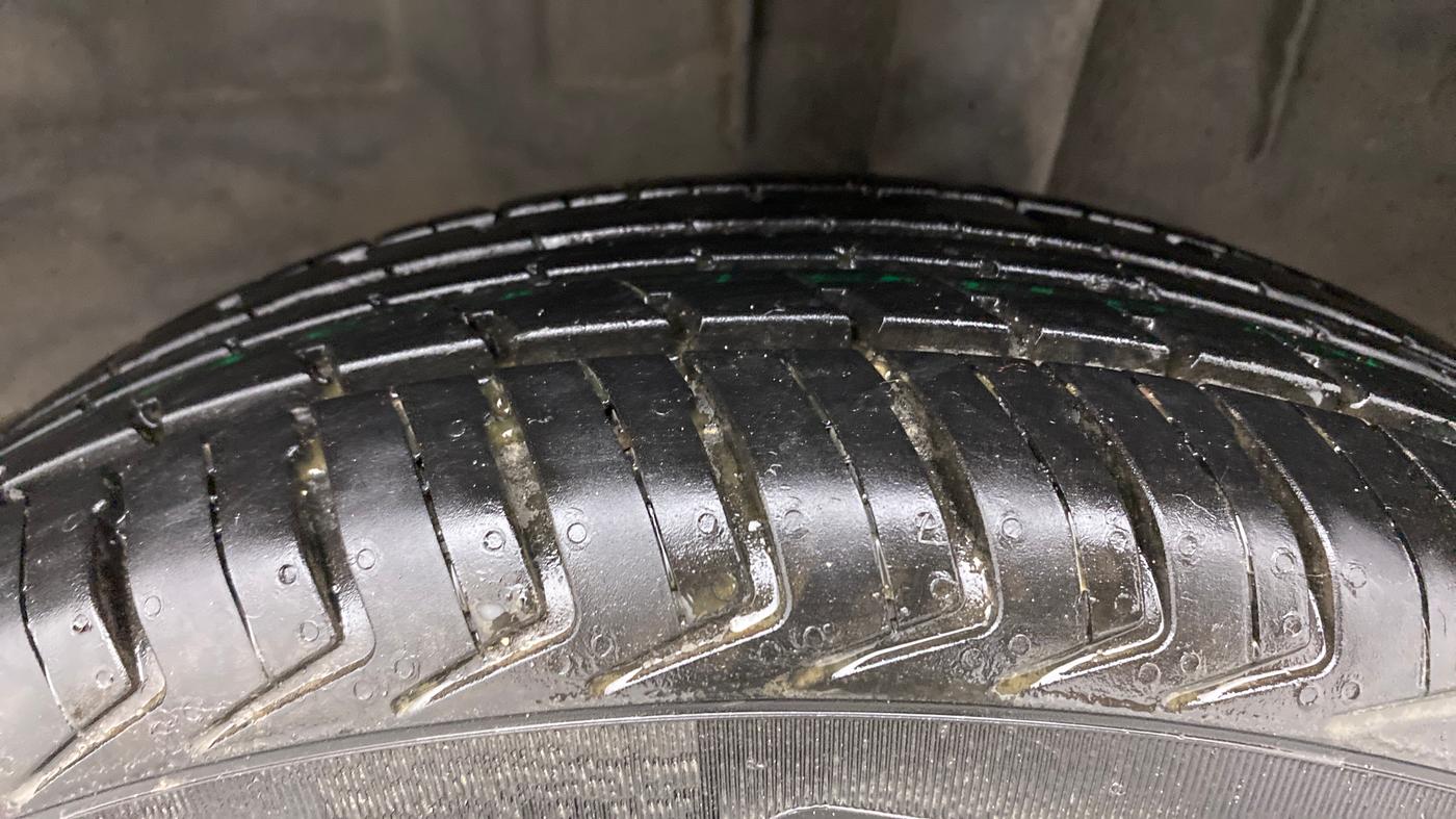2019 Renault Kwid CLIMBER 1.0 AMT, Petrol, Automatic, 71,238 km, Left Rear Tyre Tread