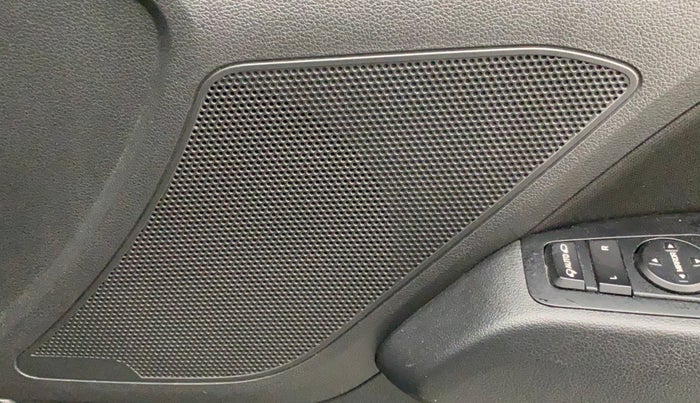 2017 Hyundai New Elantra 2.0 SX AT PETROL, Petrol, Automatic, 1,00,502 km, Infotainment system - Front speakers missing / not working