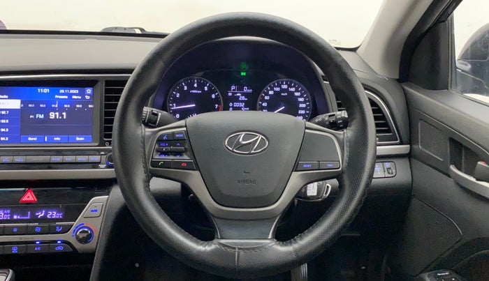 2017 Hyundai New Elantra 2.0 SX AT PETROL, Petrol, Automatic, 1,00,502 km, Steering Wheel Close Up
