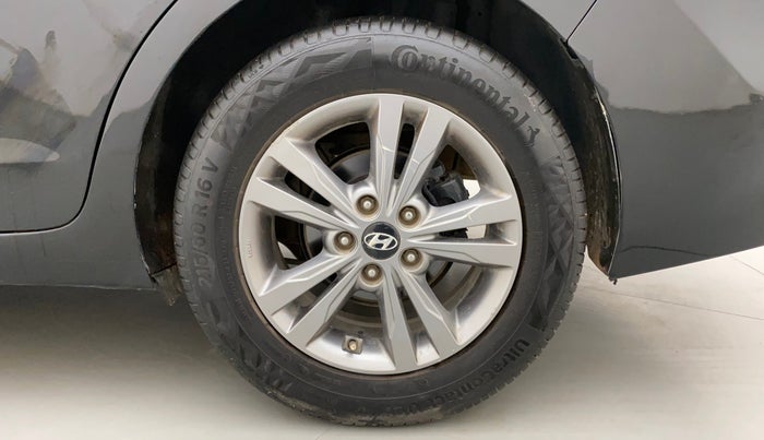 2017 Hyundai New Elantra 2.0 SX AT PETROL, Petrol, Automatic, 1,00,502 km, Left Rear Wheel