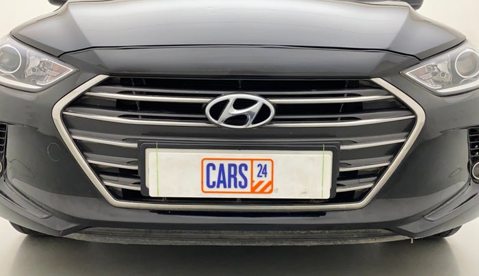 2017 Hyundai New Elantra 2.0 SX AT PETROL, Petrol, Automatic, 1,00,502 km, Front bumper - Paint has minor damage
