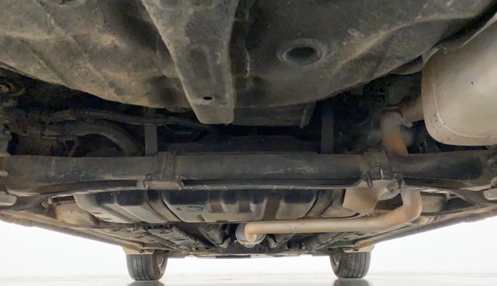 2017 Hyundai New Elantra 2.0 SX AT PETROL, Petrol, Automatic, 1,00,502 km, Rear Underbody