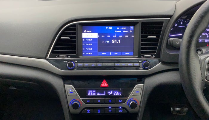 2017 Hyundai New Elantra 2.0 SX AT PETROL, Petrol, Automatic, 1,00,502 km, Air Conditioner