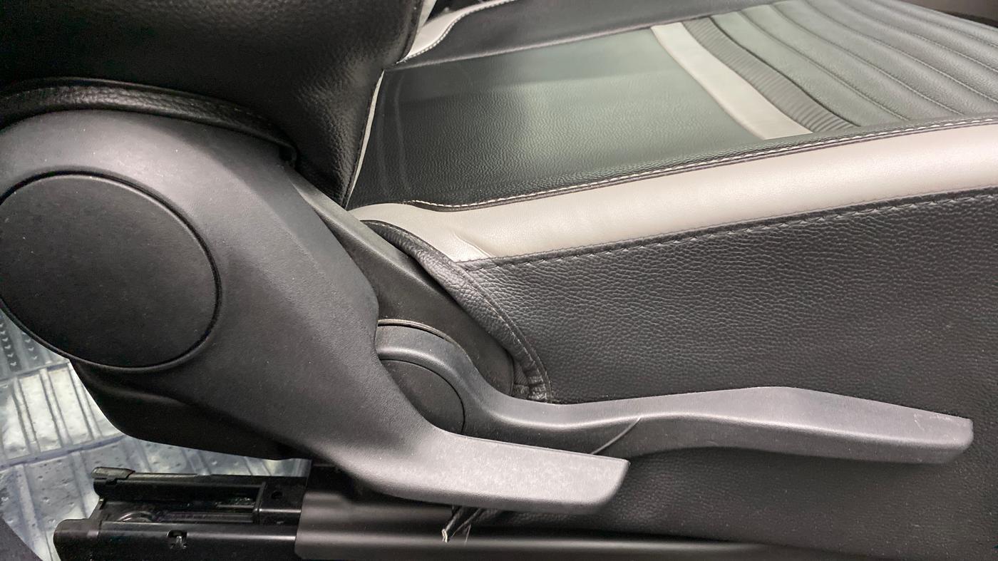 2019 Maruti Baleno ALPHA CVT PETROL 1.2, Petrol, Automatic, 26,674 km, Driver Side Adjustment Panel