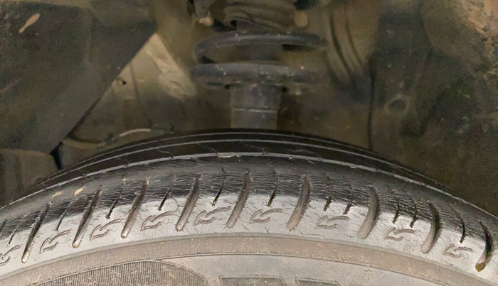 2021 Maruti Vitara Brezza VXI, Petrol, Manual, 85,309 km, Left Front Tyre Tread