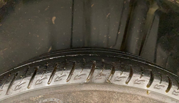 2021 Maruti Vitara Brezza VXI, Petrol, Manual, 85,309 km, Left Rear Tyre Tread
