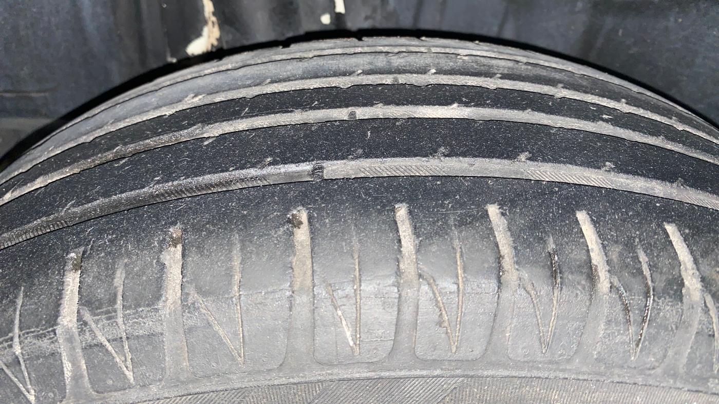 2019 Maruti Swift LXI, Petrol, Manual, 44,468 km, Right Rear Tyre Tread