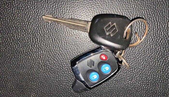 2019 Maruti Swift LXI, Petrol, Manual, 44,468 km, Key Close Up