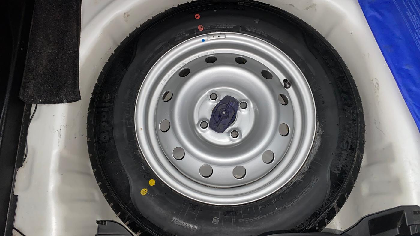 2019 Maruti Swift LXI, Petrol, Manual, 44,468 km, Spare Tyre