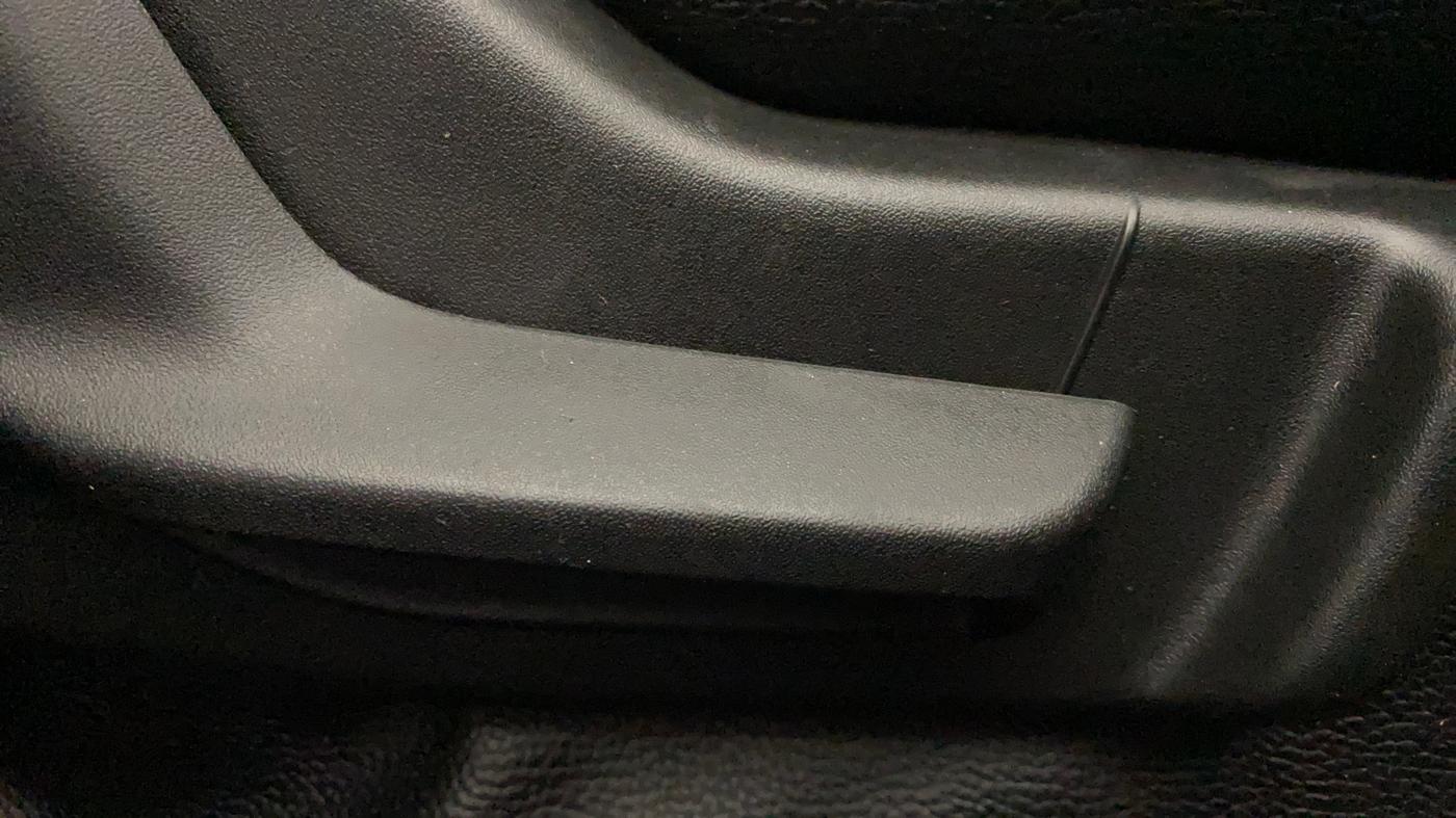 2019 Maruti Swift LXI, Petrol, Manual, 44,468 km, Driver Side Adjustment Panel