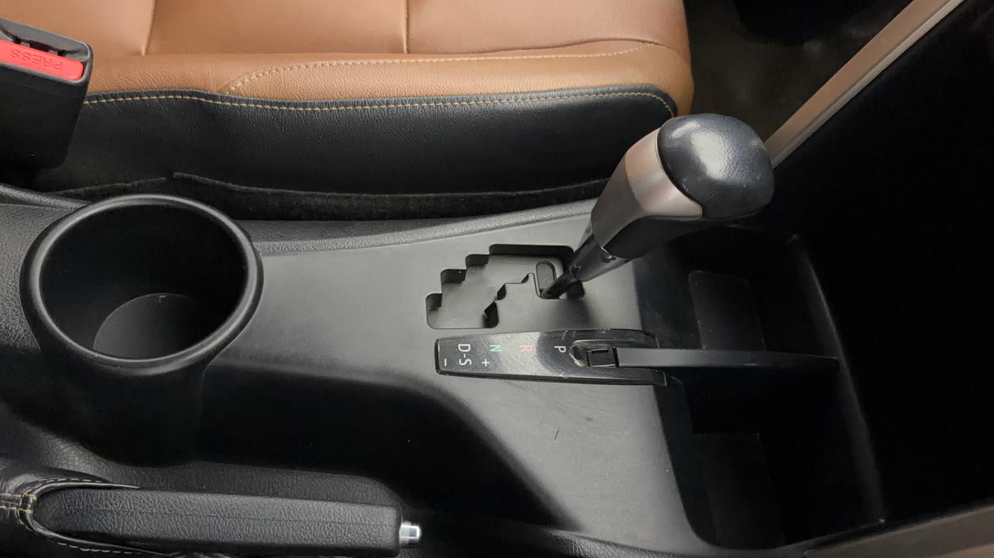 2016 Toyota Innova Crysta 2.7 ZX AT 7 STR, Petrol, Automatic, 45,048 km, Gear Lever