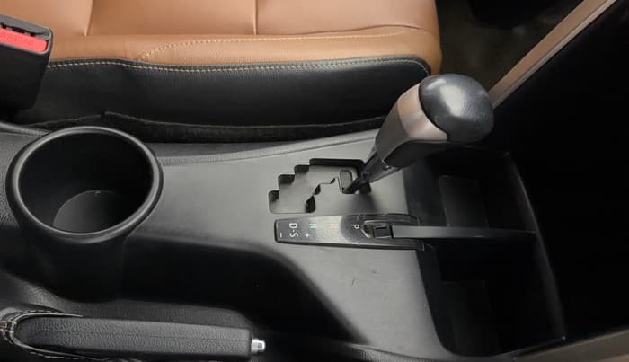 2016 Toyota Innova Crysta 2.7 ZX AT 7 STR, Petrol, Automatic, 45,048 km, Gear Lever